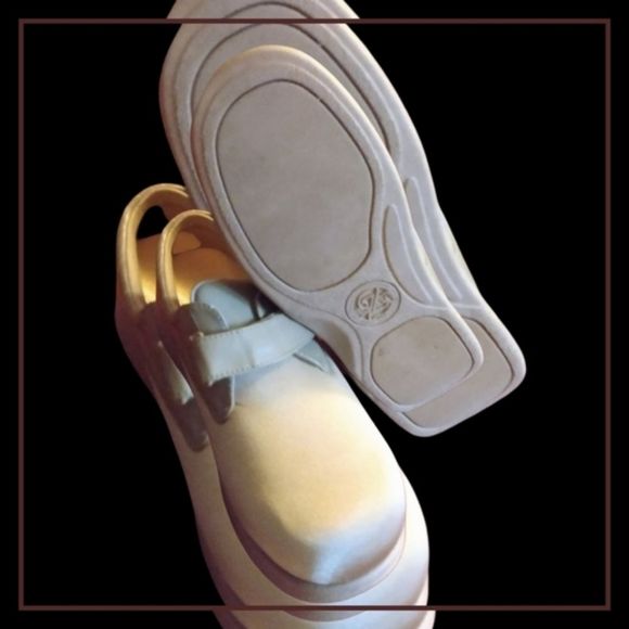Dr Zen Therapeutic Orthotic Footwear - Picture 6 of 10